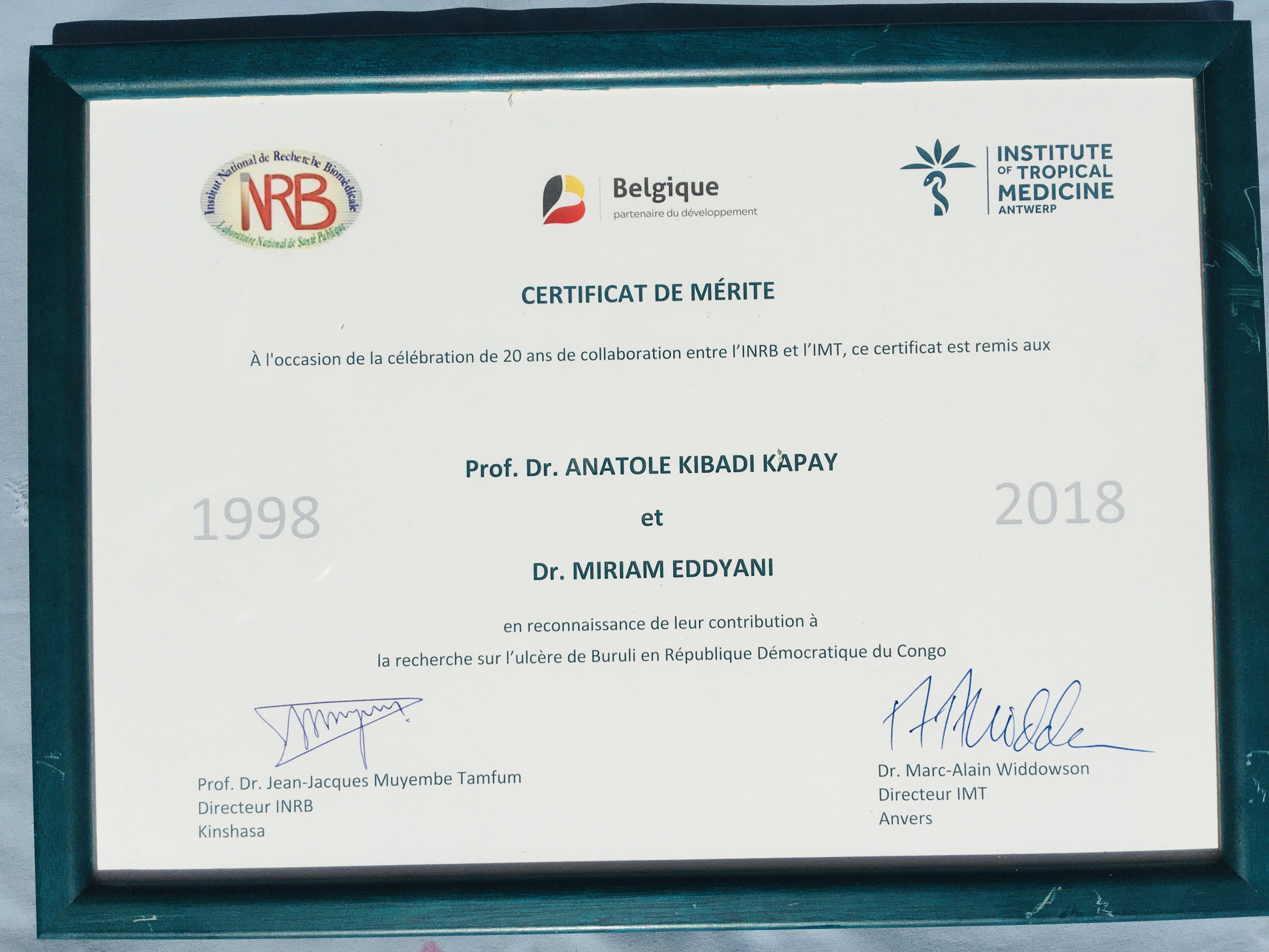 CERTIFICAT DE MERITE (Prof Dr KIBADI & Dr MIRIAM)